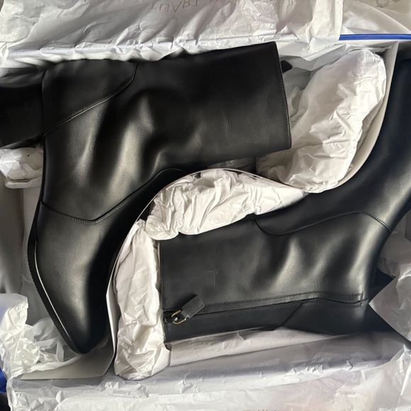 Stuart Weitzman Black Leather Boots - Size 12 - NEW IN BOX - Picture 3 of 9